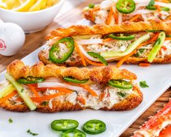 Công thức làm món bánh mì kẹp cua hoàng đế phô mai kiểu Pháp