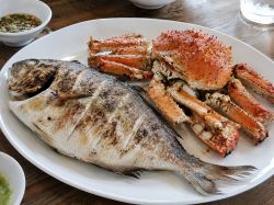 Món cá chim và cua nướng dành riêng cho người kén ăn hải sản