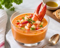Soup lạnh tôm hùm Tây Ban Nha 