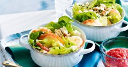 Hướng dẫn làm món salad tôm hùm, cua sốt Bloody Mary